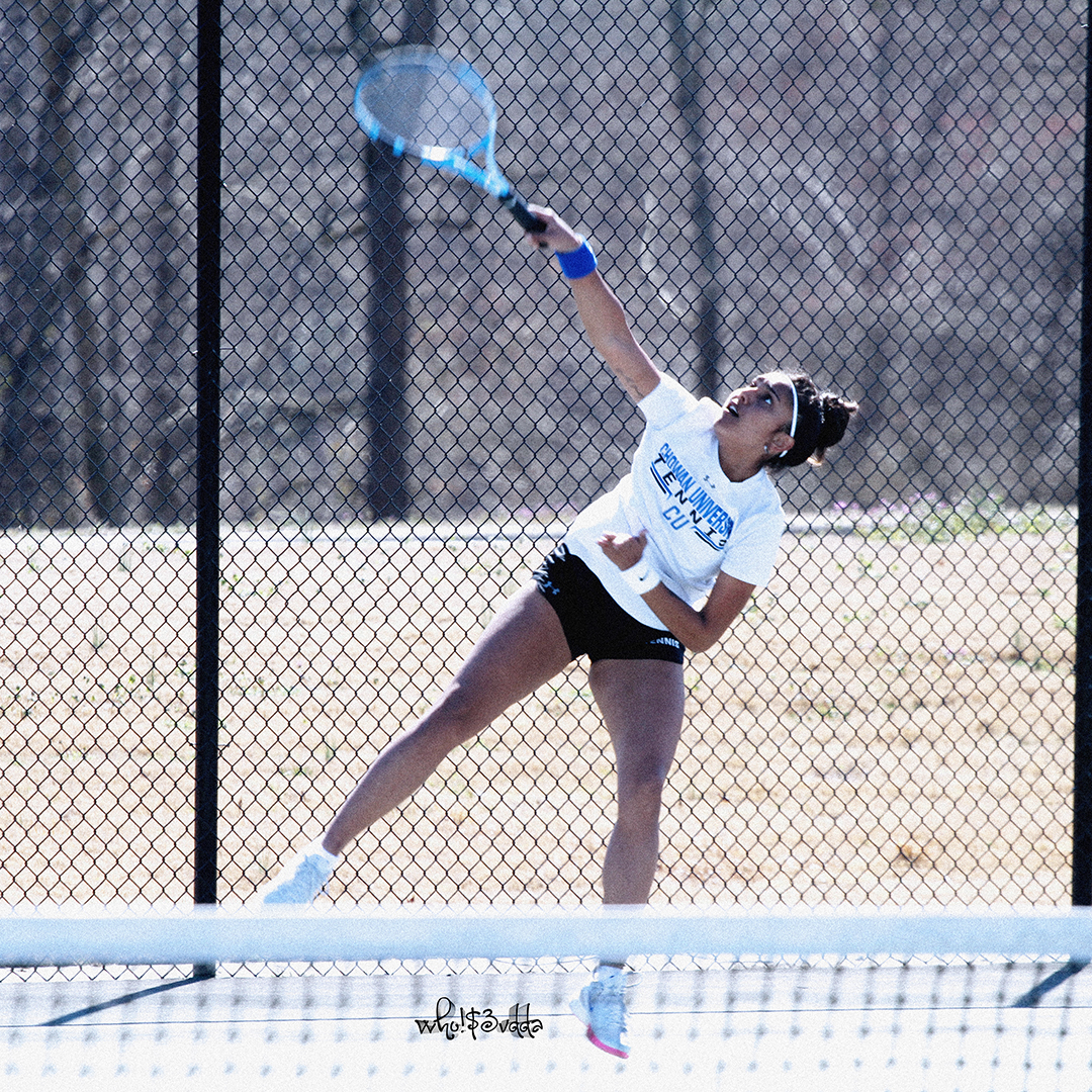 Asuntha Fleming hitting against oppenent during an official match